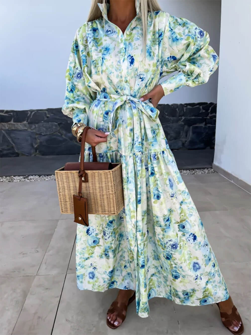 Maxikleid mit Blumenmuster, langen Ärmeln und Knopfleiste