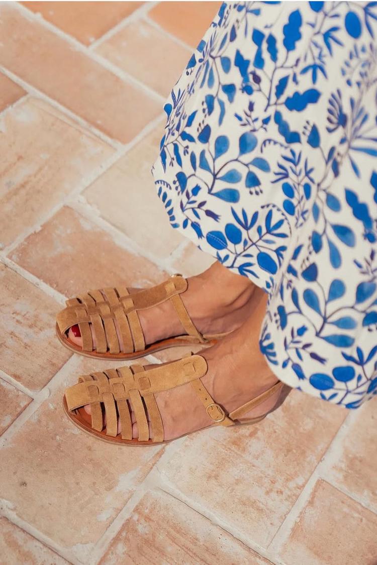 Plain T-Strap Buckle Hollow Out Round Toe Khaki Sandals [Pre Order]