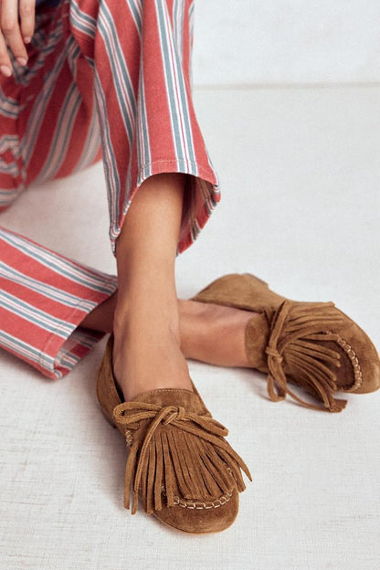 Tie Up Fringe Decor Solid Color Round Toe Camel Loafers [Pre Order]