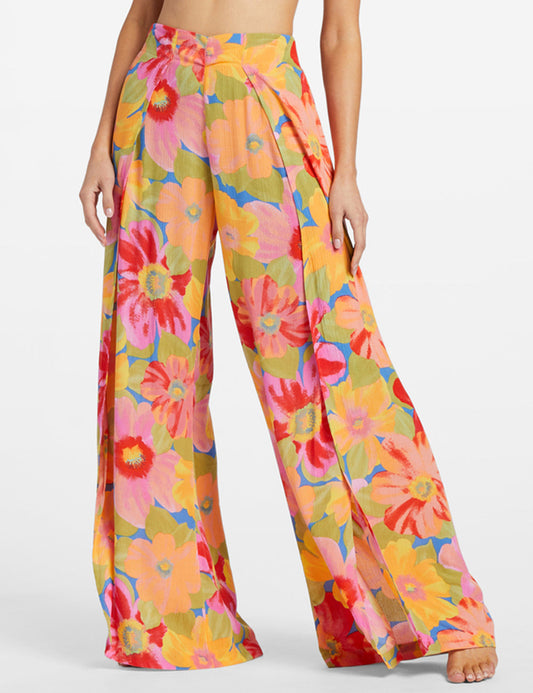 Pantalones de pierna partida y cintura alta con estampado floral