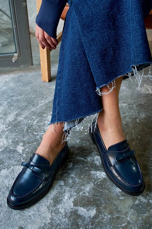 Bow Decor Patchwork Solid Color Round Toe Navy Loafers