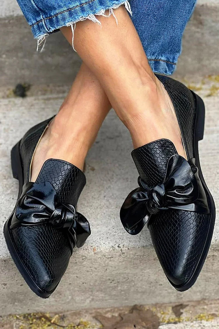 Snakeskin Print Bow Knotted Pointy Toe Slip On Loafers