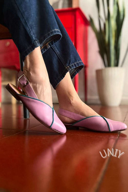 Sabrinas Slingback em Pele com Tiras Cruzadas e Biqueira Pontiaguda [Pré-Venda]