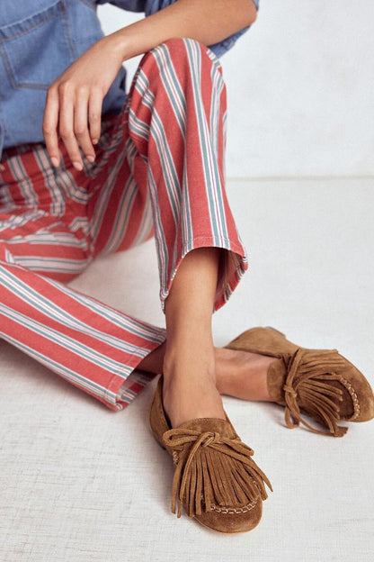 Tie Up Fringe Decor Solid Color Round Toe Camel Loafers [Pre Order]
