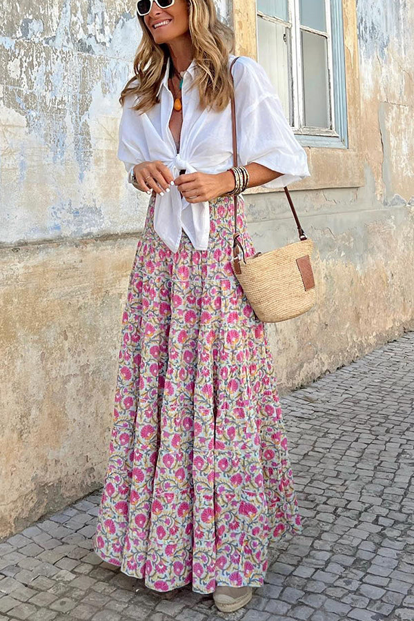Falda larga en capas con cintura fruncida y estampado floral