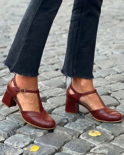PU-Leder T-Riemen Pumps mit rundem Zeh und Blockabsatz [Vorbestellung]