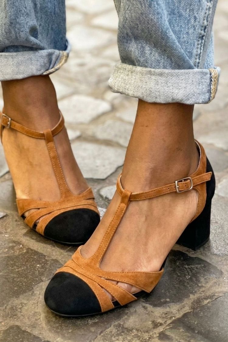 Ausgehöhlte T-Riemen-Schnalle Chunky Heels
