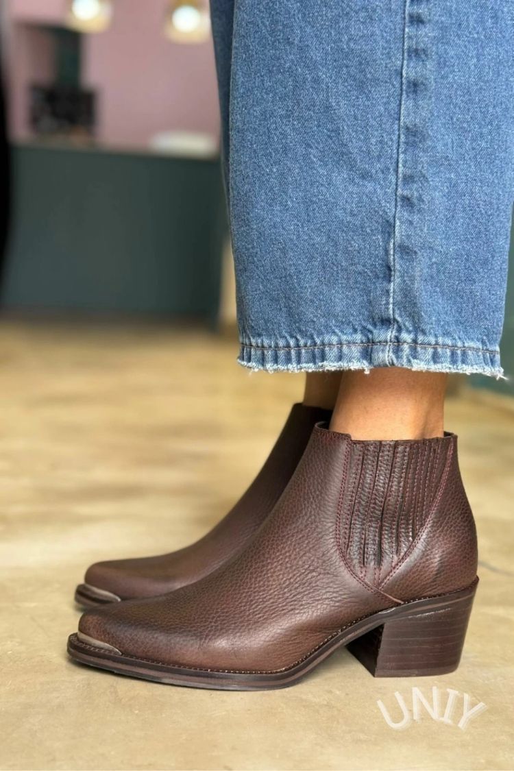 Pebbled Leather Elastic Side Chunky Heel Ankle Boots [Pre Order]