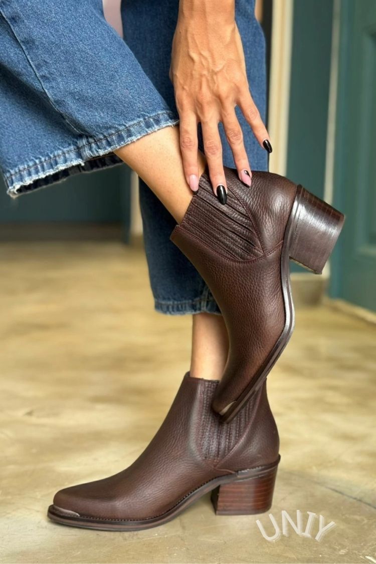 Pebbled Leather Elastic Side Chunky Heel Ankle Boots [Pre Order]