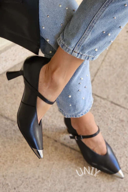 Spitze Leder-Heels mit Knöchelriemen [Vorbestellung]
