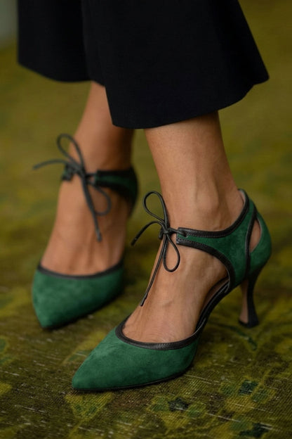 Faux Suede Two-Tone Pointed Toe Bow Tie Kitten Heels